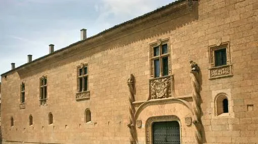 Extraordinary Medieval Palace with a fabulous history Extraordinary Medieval Palace with a fabulous history